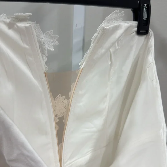 SAU LEE Florence Dress in White - Picture 14 of 16